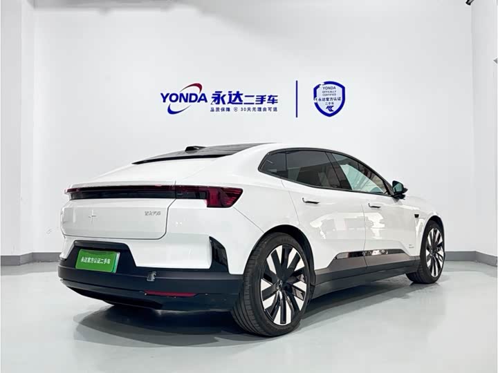 Polestar 4 2024 2024款 单电机标准续航PLUS 双星互联版