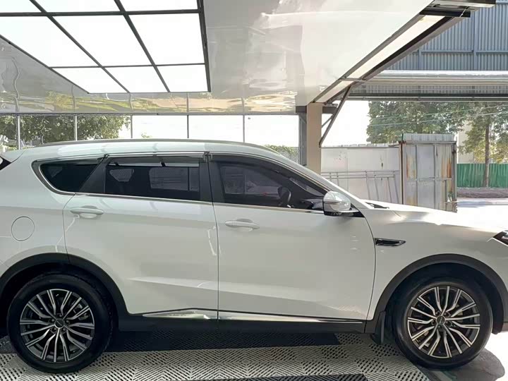 Jetour X70 Plus 2025 2025款 冠军版 1.5T DCT冠军PRO 7座