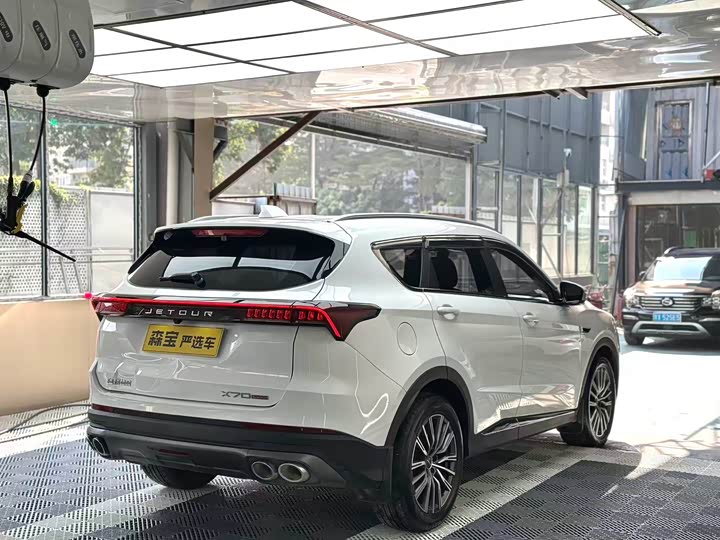 Jetour X70 Plus 2025 2025款 冠军版 1.5T DCT冠军PRO 7座