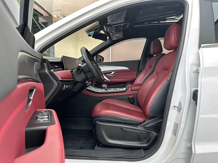 Jetour X70 Plus 2025 2025款 冠军版 1.5T DCT冠军PRO 7座