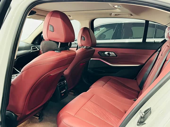 BMW 3 Series 2025 2025款 330Li M运动曜夜套装