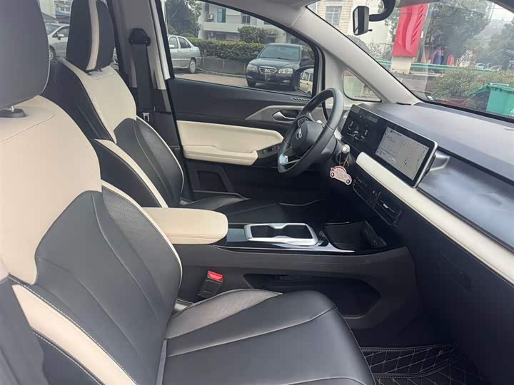 Geely Geometry E Firefly 2024 2024款 301km 星光