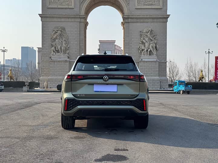 Volkswagen Tayron 2025 2025款 探岳L 380TSI 四驱豪华