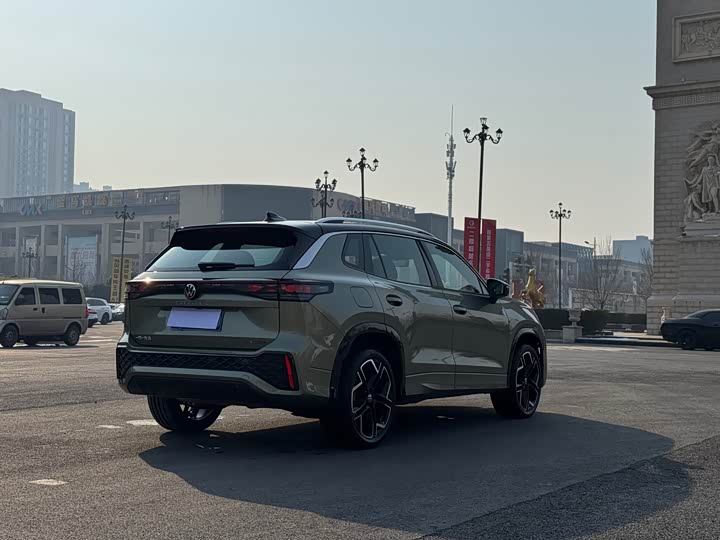 Volkswagen Tayron 2025 2025款 探岳L 380TSI 四驱豪华