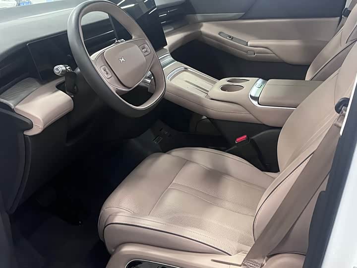 XPeng X9 2025 2025款 纯电 740超长续航 Max