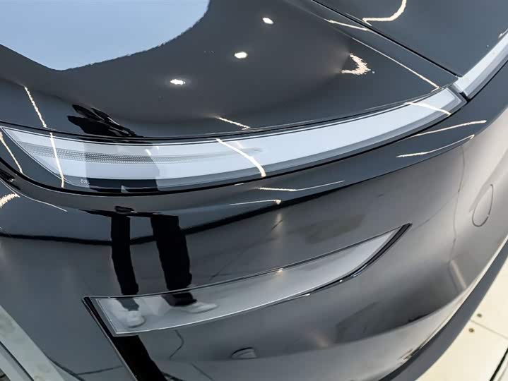 Tesla Model Y 2025 2025款 长续航全轮驱动版