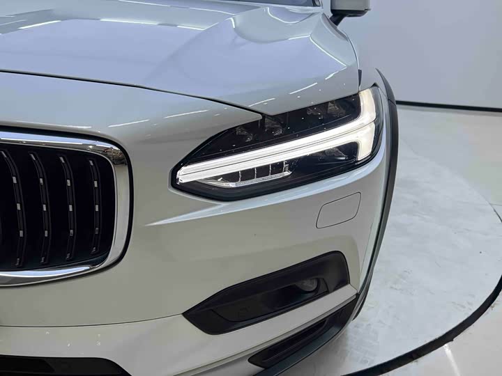 Volvo V90 2022 2022款 Cross Country B5 AWD 智尊版