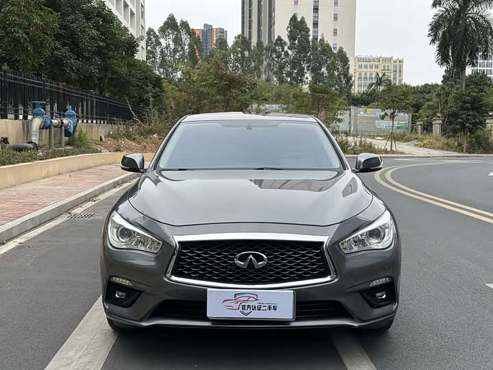 Infiniti Q50L 2018 2018款 2.0T 舒适版 国VI
