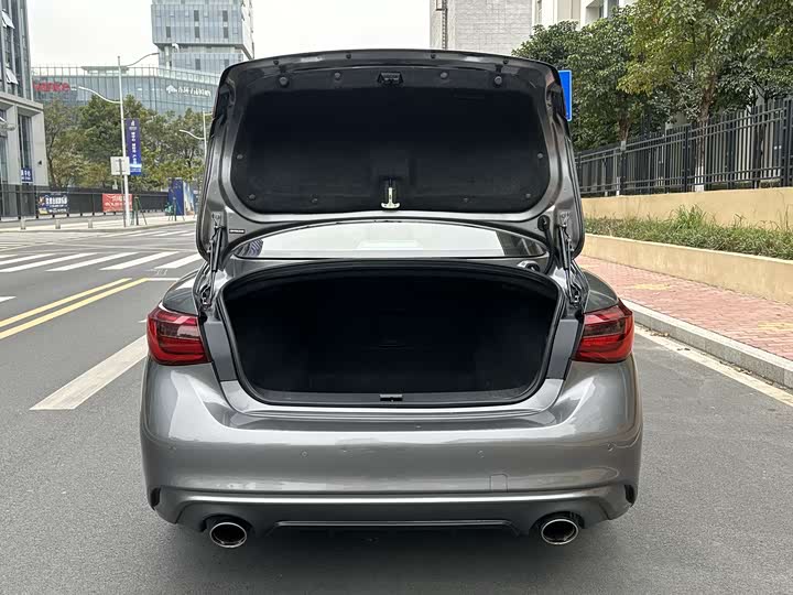 Infiniti Q50L 2018 2018款 2.0T 舒适版 国VI