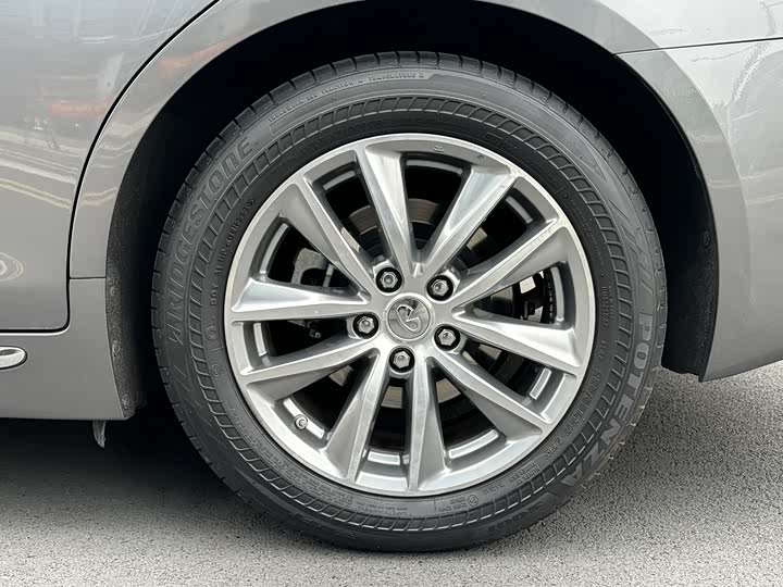 Infiniti Q50L 2018 2018款 2.0T 舒适版 国VI