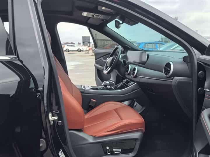 Dongfeng Forthing T5 EVO 2023 2023款 1.5TD DCT钻石版