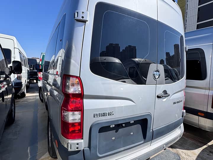 Foton Tuyano 2021 2021款 2.0T手动通途长轴中顶5/6/7座4F20TC3