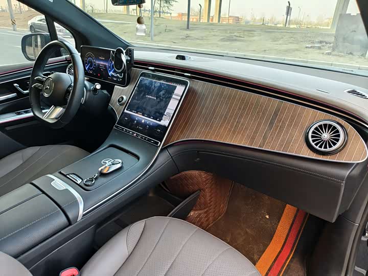 Mercedes-Benz EQE SUV 2024 2024款 500 4MATIC 先锋版