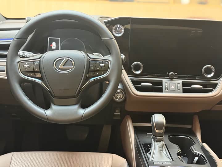 Lexus ES 2025 2025款 300h 臻享版