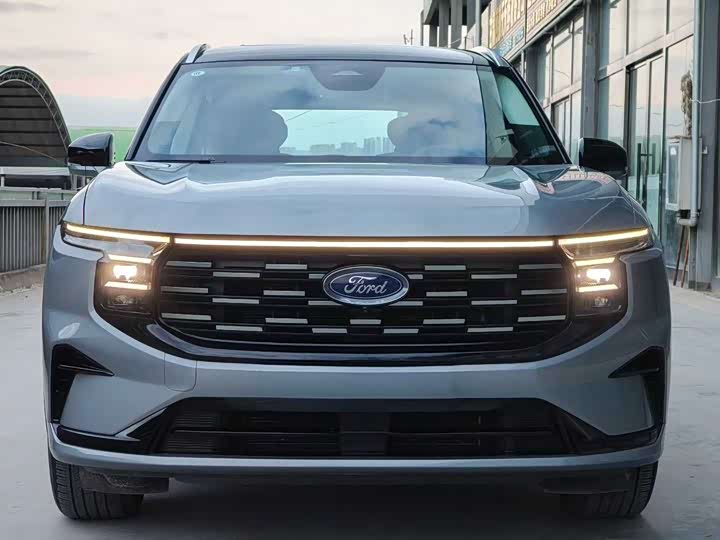 Ford Edge 2025 2025款 锐界L 2.0T EcoBoost E混动四驱七座至尊型