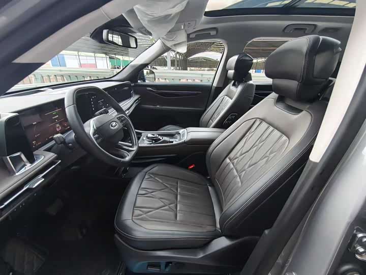 Ford Edge 2025 2025款 锐界L 2.0T EcoBoost E混动四驱七座至尊型