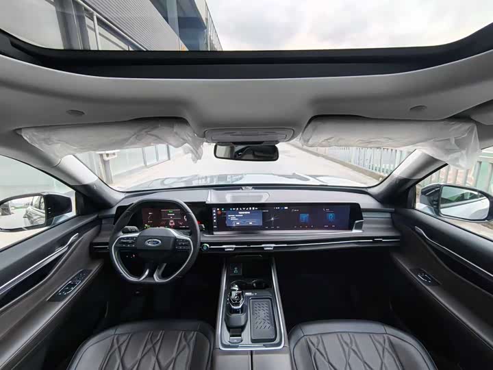 Ford Edge 2025 2025款 锐界L 2.0T EcoBoost E混动四驱七座至尊型