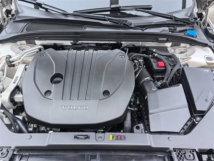 Volvo S60 2025 2025款 B4 智远豪华版