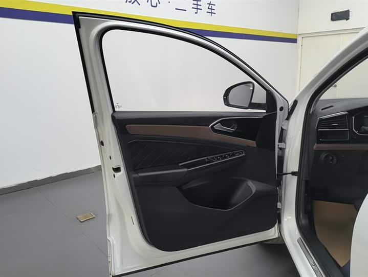 Jetta VS7 2024 2024款 280TSI 自动旗舰版