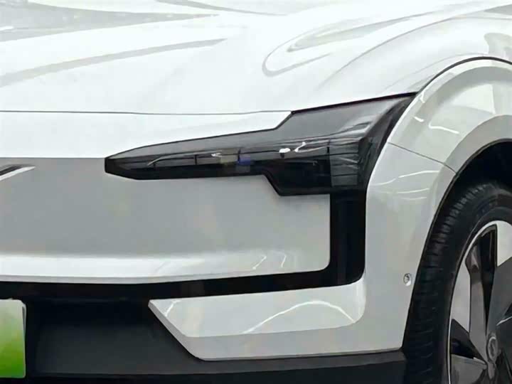Volvo EX30 2025 2025款 后驱长续航版 Ultra