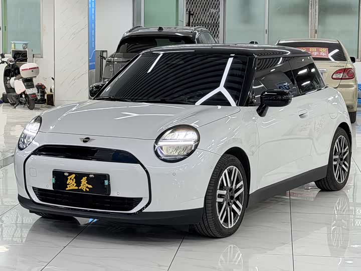 Mini Cooper 2025 2025款 456km COOPER E 经典派