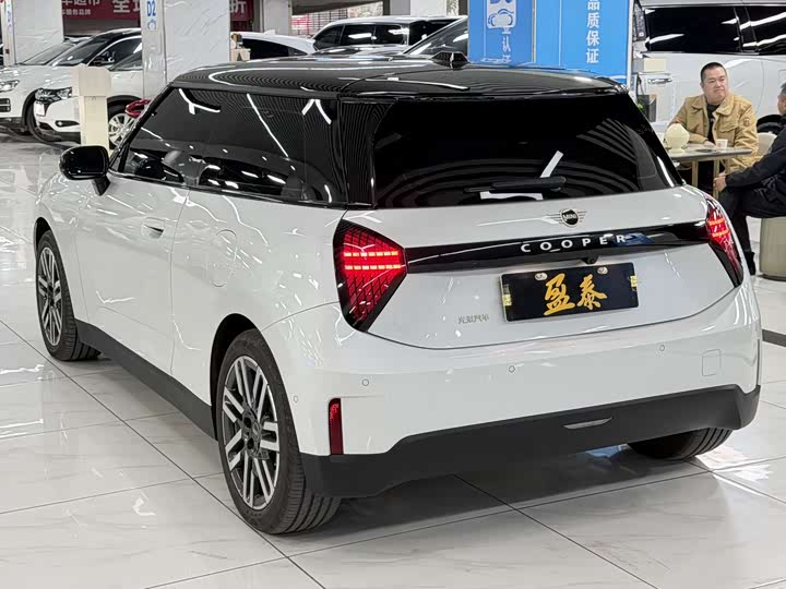 Mini Cooper 2025 2025款 456km COOPER E 经典派