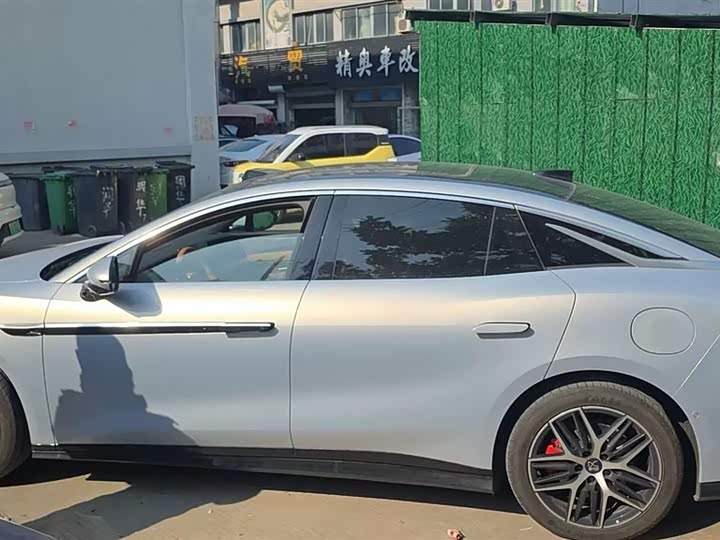 BYD Han L 2025 2025款 EV 四驱激光雷达旗舰型