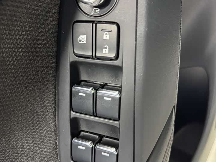 Mazda CX-4 2021 2021款 2.0L 自动两驱蓝天探索版