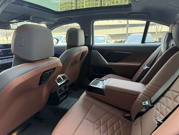 BMW i5 2024 2024款 eDrive 35L 尊享型 豪华套装