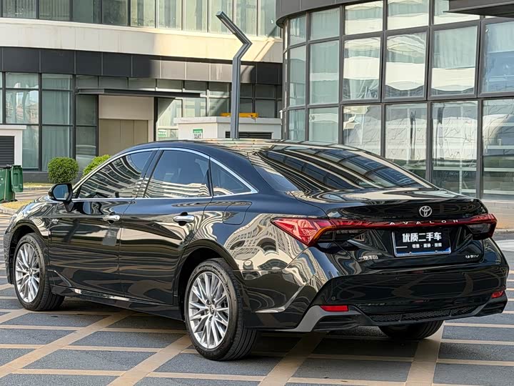 Toyota Avalon 2024 2024款 双擎 2.0L 豪华版