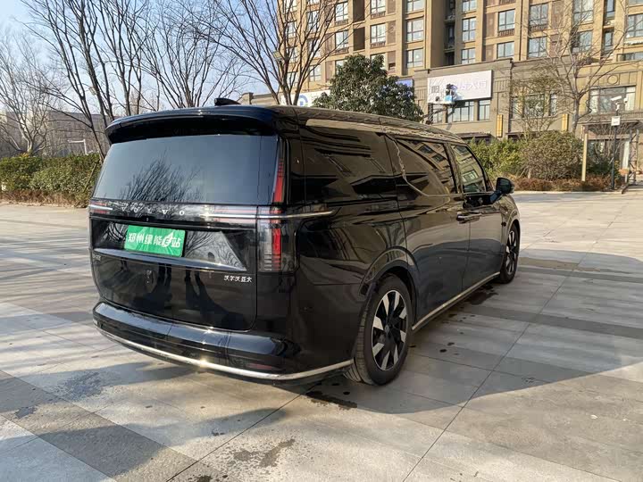 Volvo EM90 2025 2025款 Ultra 六座