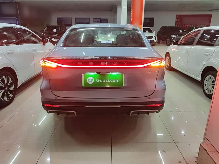 Geely Galaxy L6 2025 2025款 EM-i 140km 星舰版