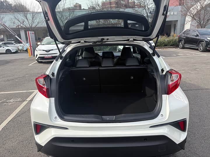 Toyota C-HR 2021 2021款 2.0L 舒适版