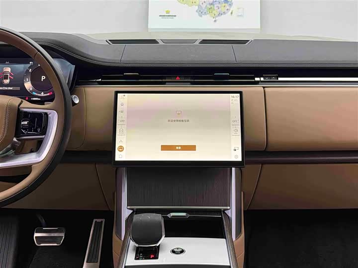 Land Rover Range Rover 2025 2025款 3.0 L6 400PS 创世加长版