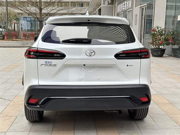 Toyota Frontlander 2026 2026款 2.0L 智能电混双擎 领先PLUS版