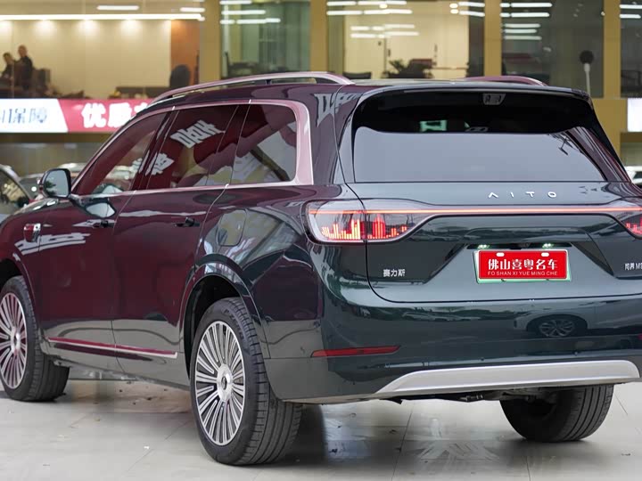 Aito M9 2025 2025款 增程 Max版 52kWh 6座版
