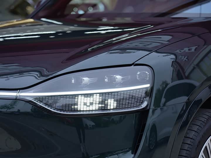 Aito M9 2025 2025款 增程 Max版 52kWh 6座版