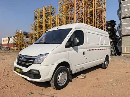 Maxus V80 2024 2024款 超值版城配王 6MT 长轴中顶147Ps 3座