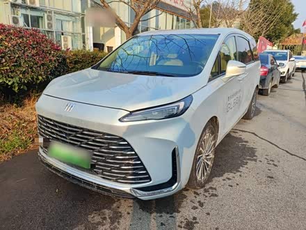 Buick GL8 Hybrid 2025 2025款 陆尚 尊享版 7座