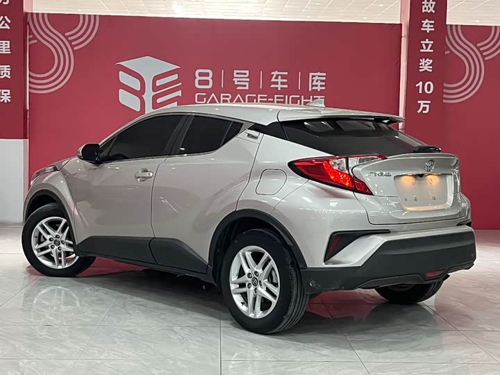 Toyota C-HR 2022 2022款 2.0L 舒适版