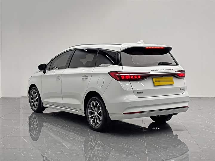 BYD Song Max 2021 2021款 升级版 1.5T 自动尊贵型 7座