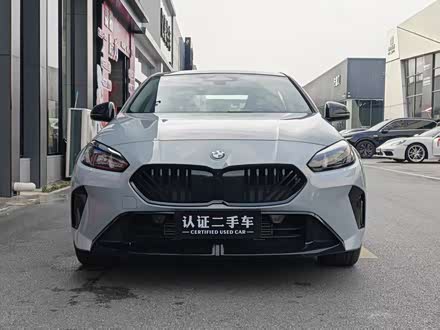 BMW 2 Series 2025 2025款 225L M运动曜夜套装