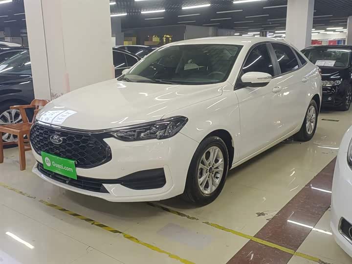 Ford Escort 2021 2021款 1.5L 自动黄金版