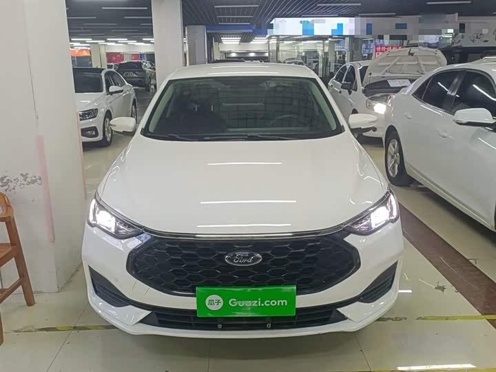 Ford Escort 2021 2021款 1.5L 自动黄金版