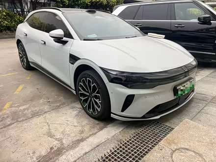 Zeekr 007 GT 2025 2025款 四驱智驾版 75kWh