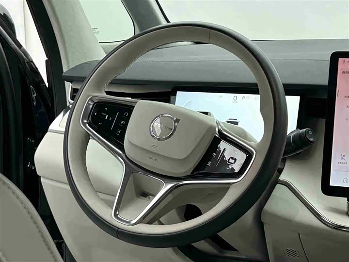 Volvo EM90 2025 2025款 Ultra 六座