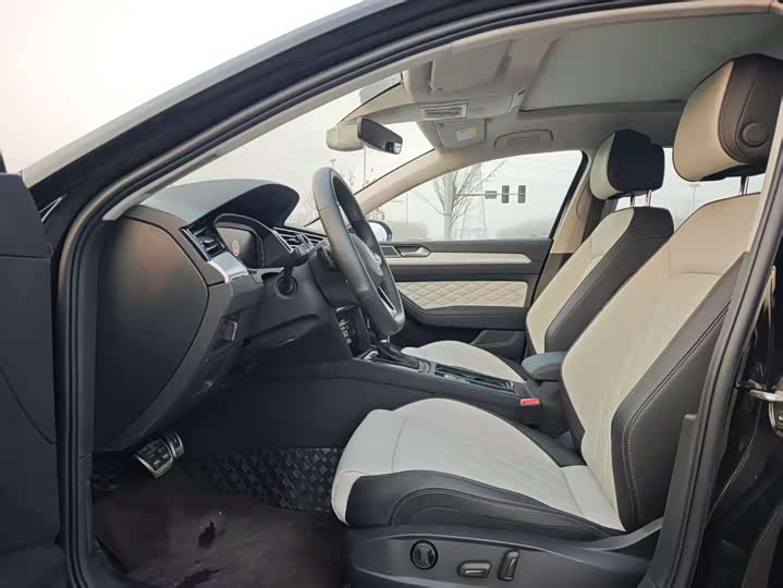 Volkswagen Magotan 2025 2025款 众享款 330TSI DSG豪华型