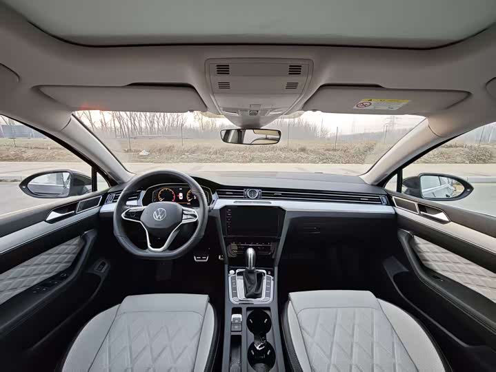 Volkswagen Magotan 2025 2025款 众享款 330TSI DSG豪华型