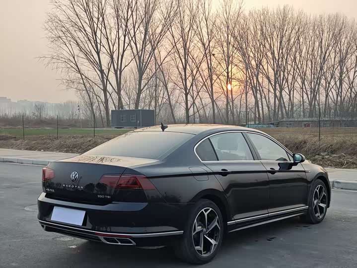 Volkswagen Magotan 2025 2025款 众享款 330TSI DSG豪华型