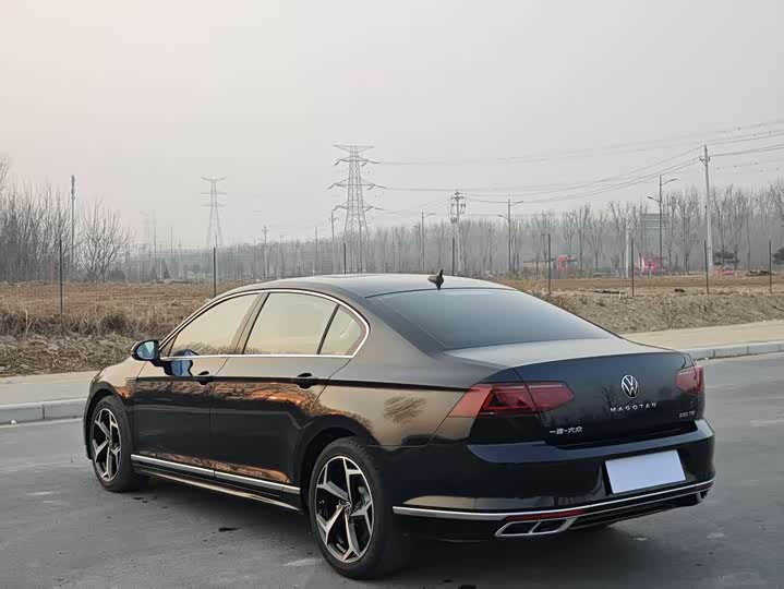 Volkswagen Magotan 2025 2025款 众享款 330TSI DSG豪华型